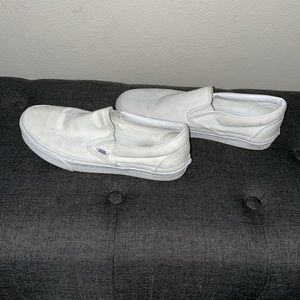 White vans slip on
